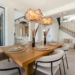 Villa Modern Luxury Retreat - Neroli