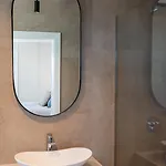 Modern Luxury Retreat - Neroli Villa