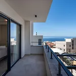 Modern Luxury Retreat - Neroli Villa *