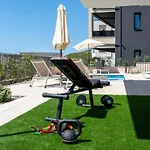 Villa Modern Luxury Retreat - Neroli *