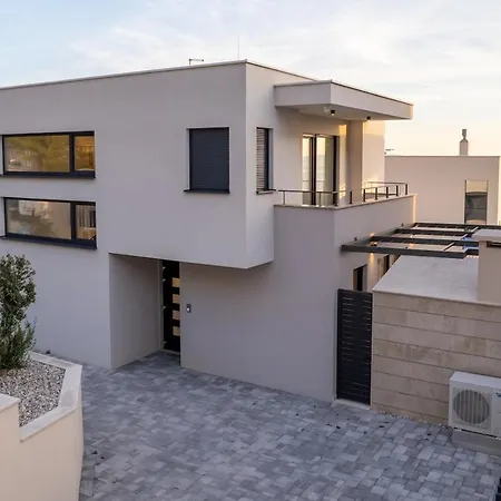 Βίλα Luxury Sea View - Μακάρσκα