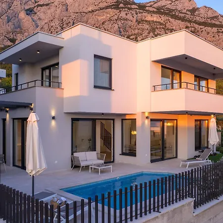 Luxury Sea View Villa - Makarska Villa *