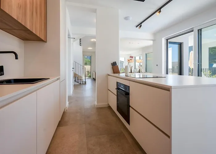 Modern Luxury Retreat - Neroli * Makarska