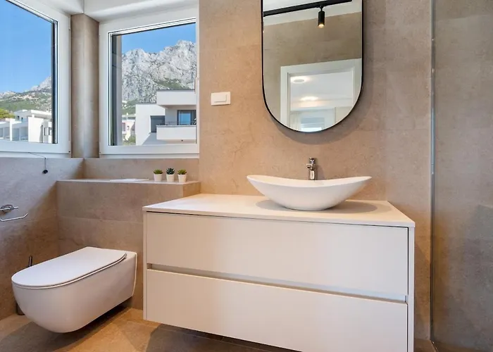 Modern Luxury Retreat - Neroli *